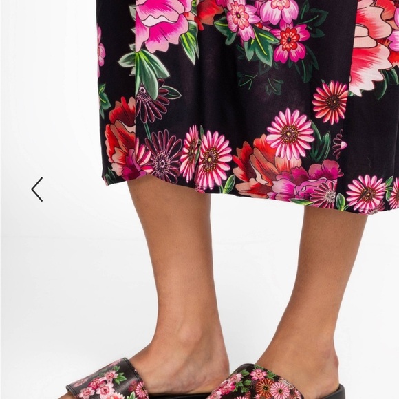 Johnny Was Bloom Platform Pool Slides 10 NWT - Picture 4 of 4